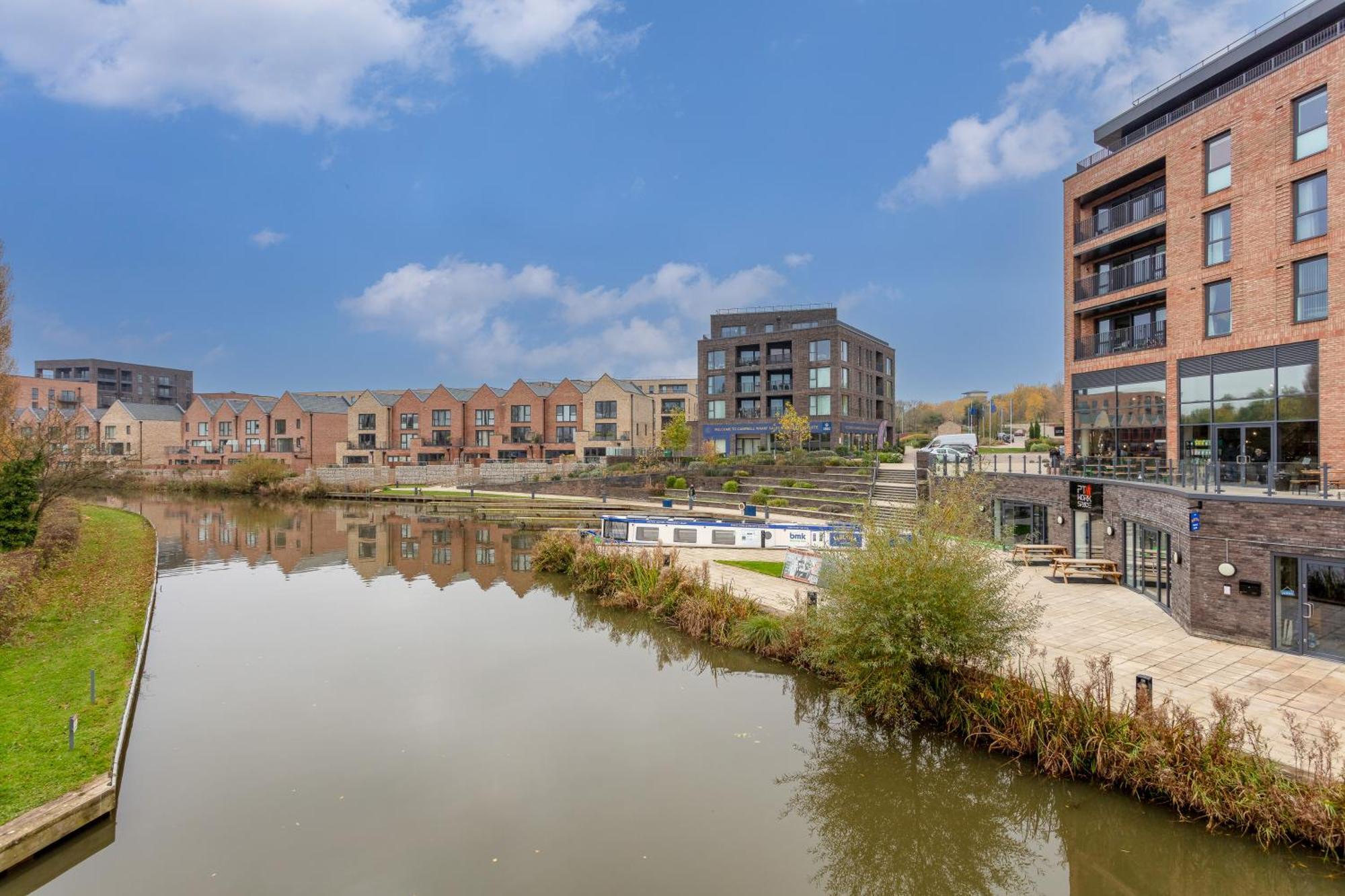 Penthouse Apartment - City Centre - Secure Parking, Balcony, Self-Check-In, Fast Wifi And Smart Tv With Netflix By Yoko Property Milton Keynes Exterior foto